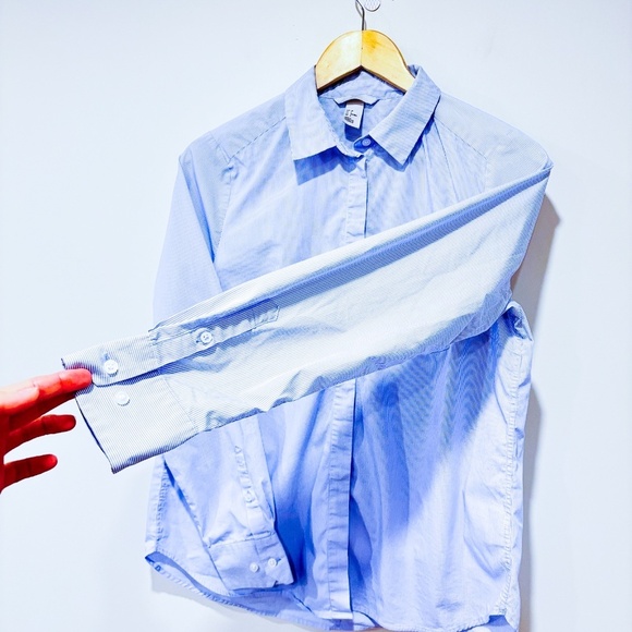 H&M – Blue & white striped button-down shirt | Classic office top | Size 6 * - Picture 8 of 9